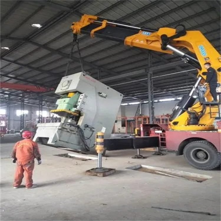 伍家岗80吨折臂吊车出租附近电话