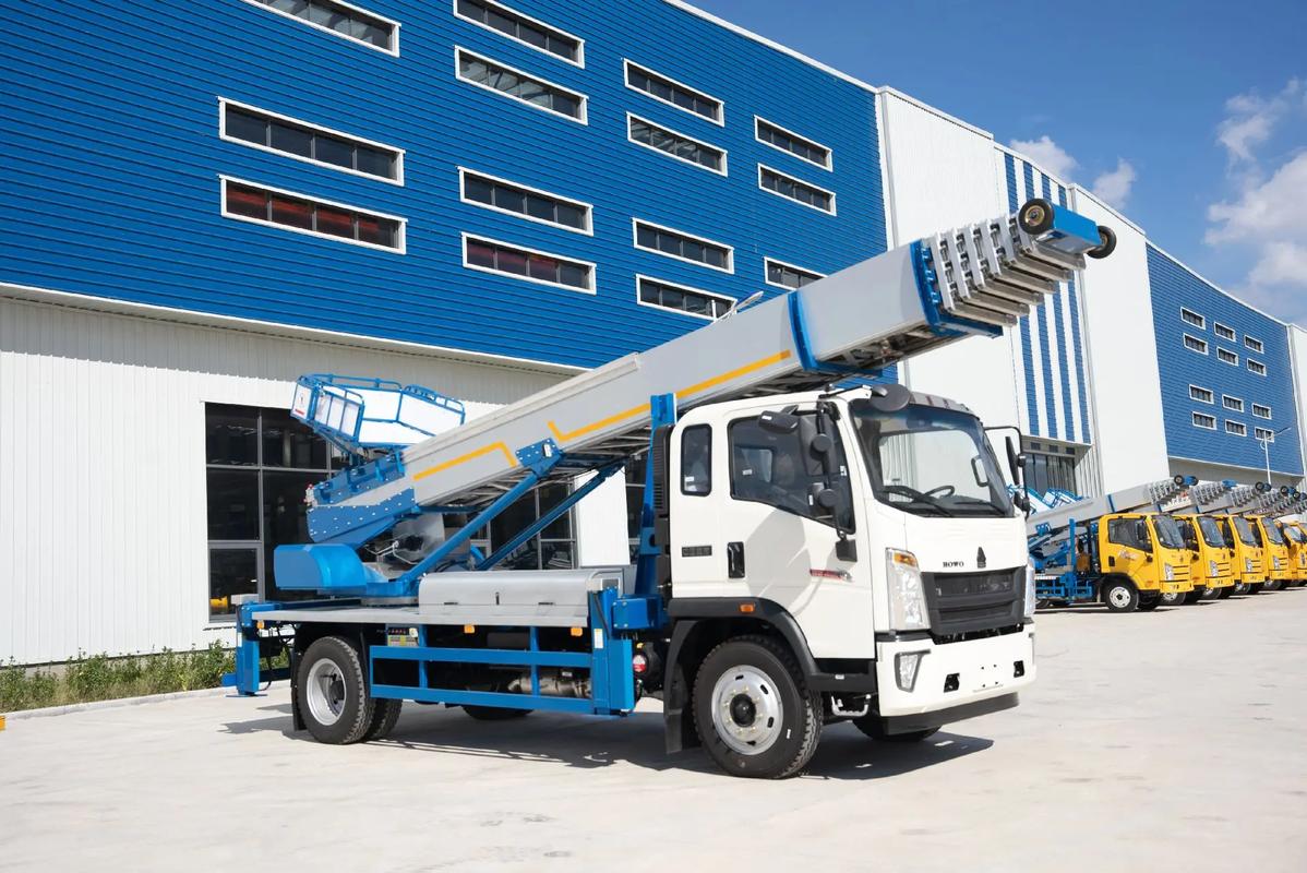 伍家岗出租云梯车高空作业车 建筑垃圾搬运